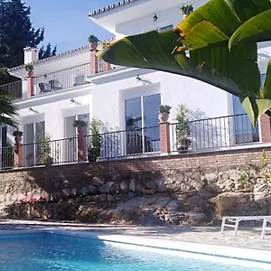 https://boutique-x-pueblo-benalmadena.1costadelsol.com